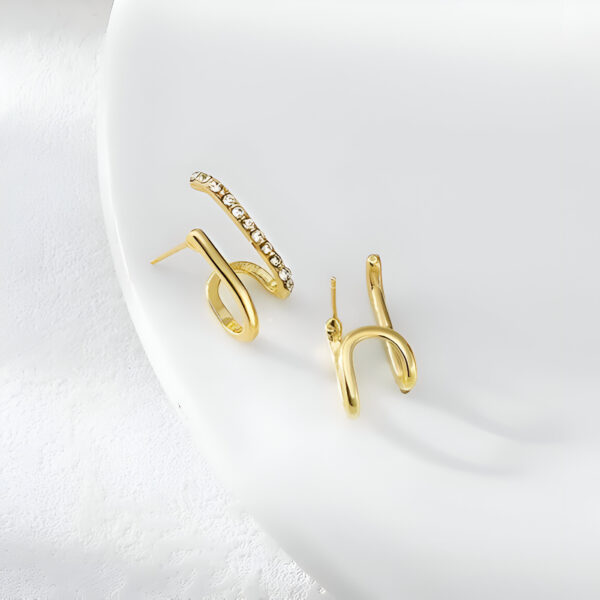 Two Claw Korean Earrings Minimalist Everyday Jewelry | Lightweight & Elegant Korean Style | Trendy Accessories for Work or Casual Wear